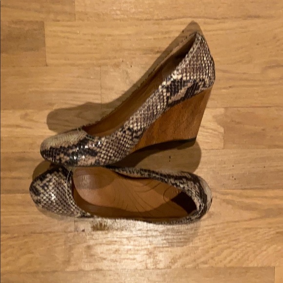 clarks wedge shoes sale